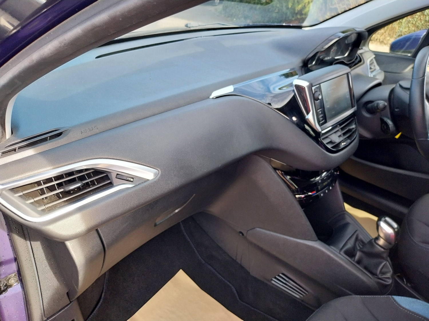 Used Peugeot 208 2015 for sale - 77916191: Photo 20