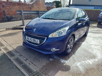 Used Peugeot 208 2015 for sale - 77916191: Photo