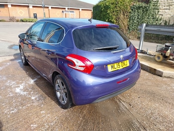 Used Peugeot 208 2015 for sale - 77916191: Photo
