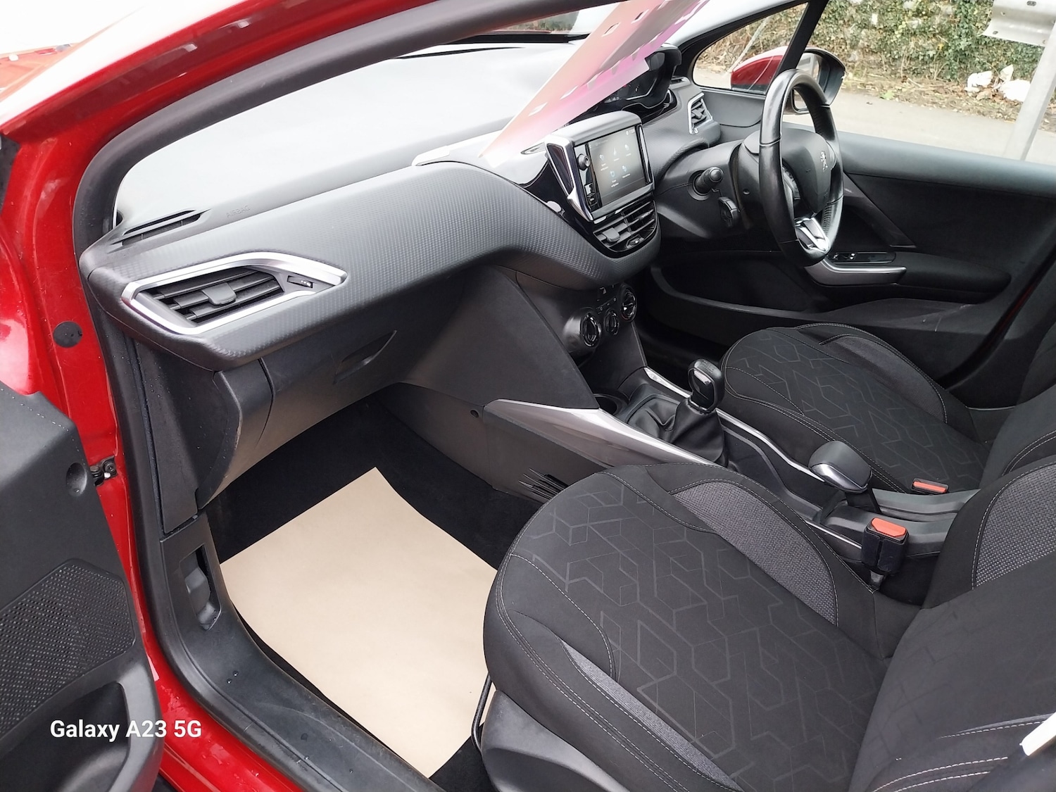 Used Peugeot 2008 2018 for sale - 77061877: Photo 19