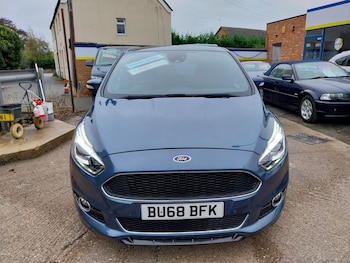 Used Ford S-Max 2018 for sale - 76274866: Photo 3