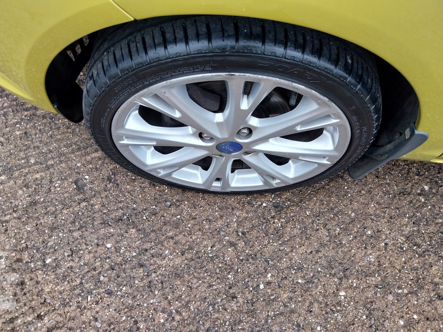 Used Ford Fiesta 2014 for sale - 76302605: Photo 9