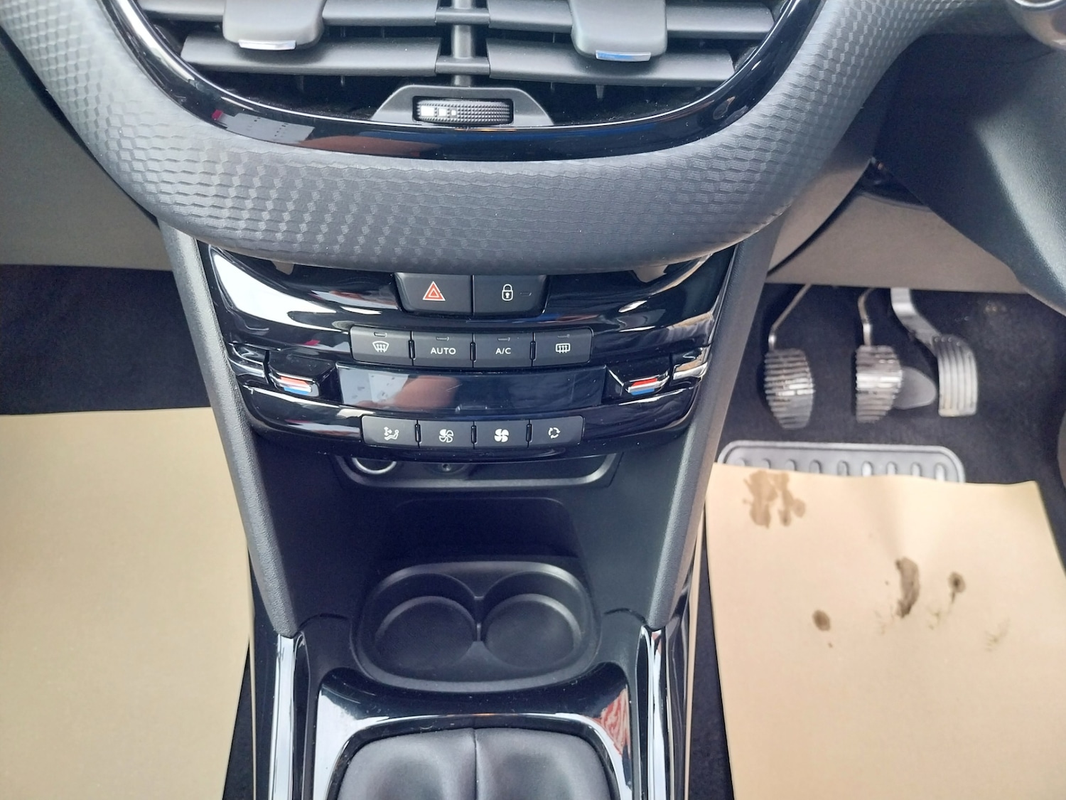 Used Peugeot 2008 2017 for sale - 76957682: Photo 15