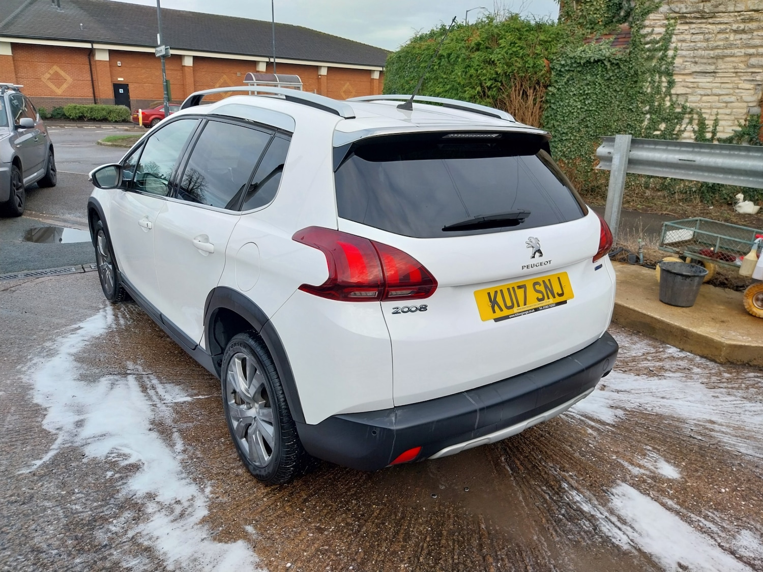 Used Peugeot 2008 2017 for sale - 76957682: Photo 4