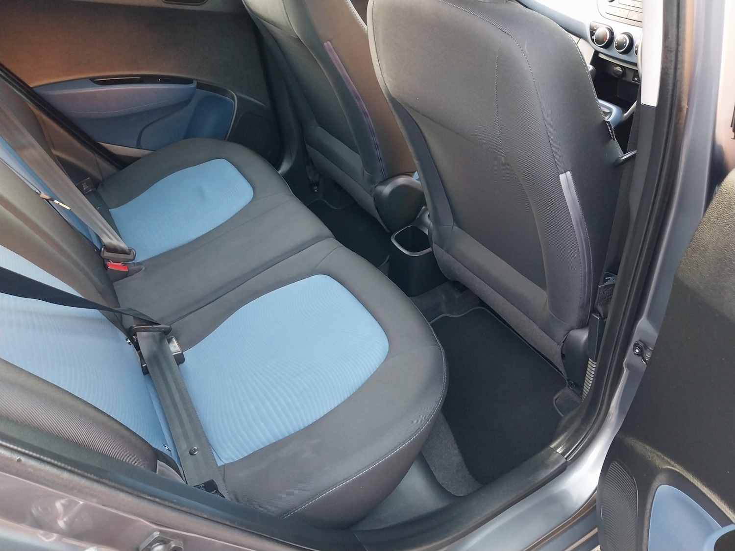 Used Hyundai i10 2014 for sale - 76696641: Photo 16