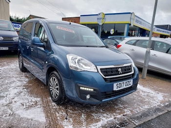 Used Peugeot Partner Tepee 2017 for sale - 76541530: Photo