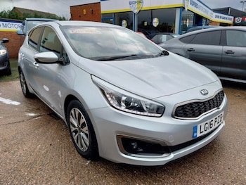 Used Kia Ceed 2016 for sale - 77568737: Photo