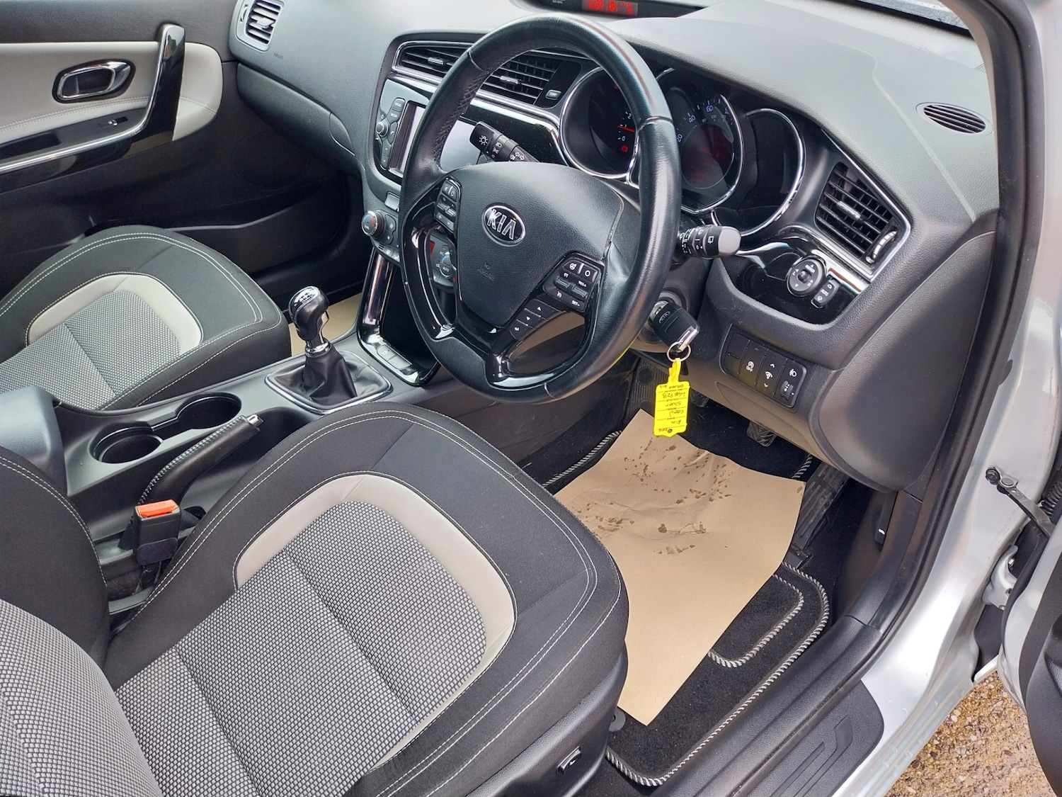 Used Kia Ceed 2016 for sale - 77568737: Photo 9