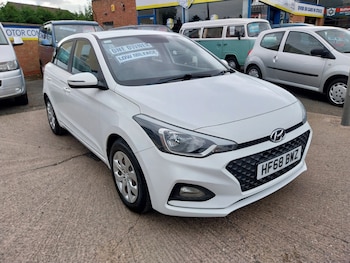 Used Hyundai i20 2018 for sale - 78927802: Photo