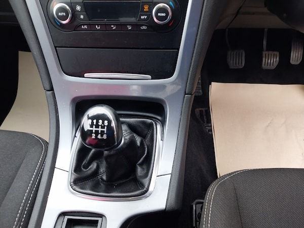 Used Ford Mondeo 2011 for sale - 76265252: Photo 13