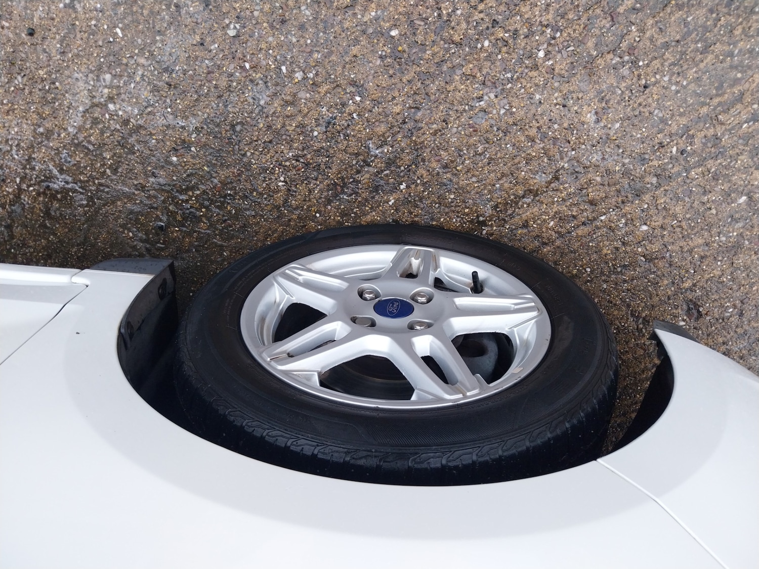 Used Ford Ka+ 2017 for sale - 76762243: Photo 9