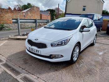 Used Kia Ceed 2015 for sale - 78224789: Photo