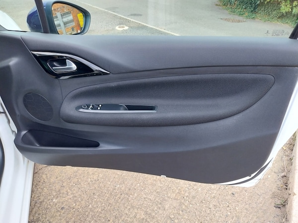 Used Citroen DS3 2013 for sale - 76196069: Photo 12