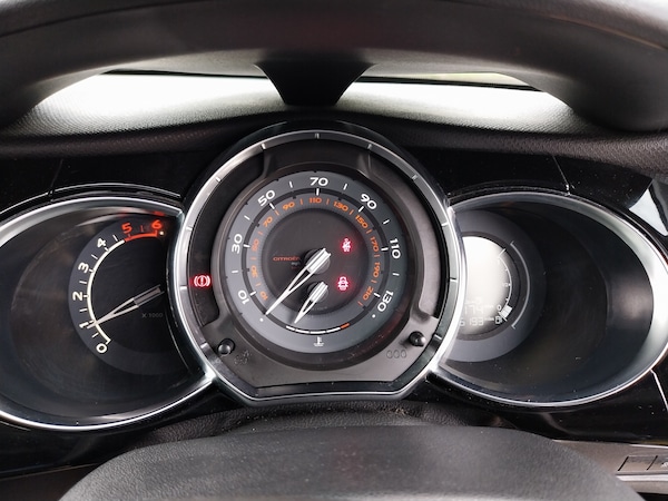 Used Citroen DS3 2013 for sale - 76196069: Photo 16
