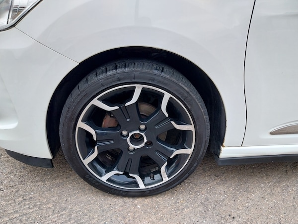 Used Citroen DS3 2013 for sale - 76196069: Photo 5