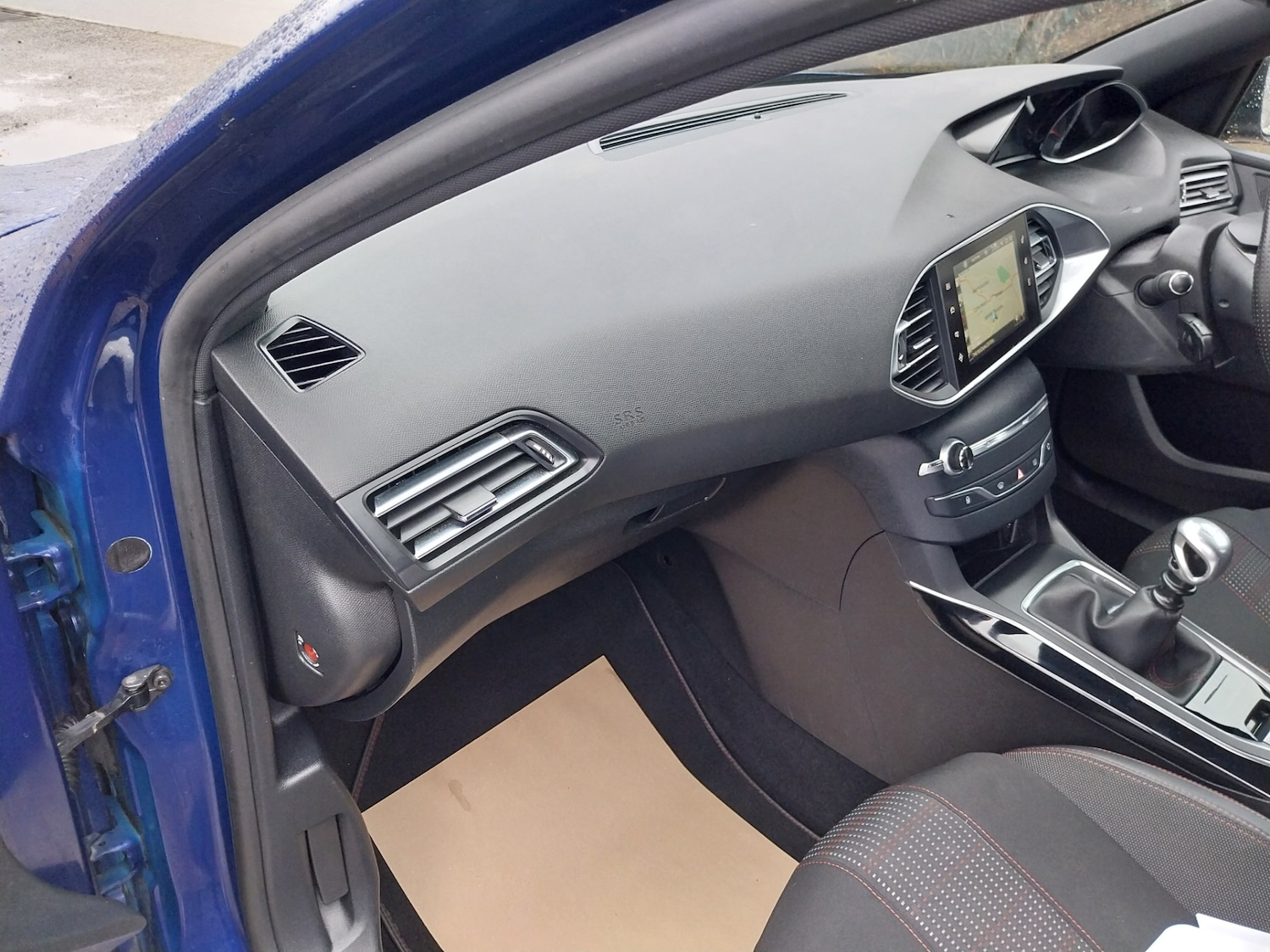 Used Peugeot 308 2017 for sale - 77450213: Photo 19