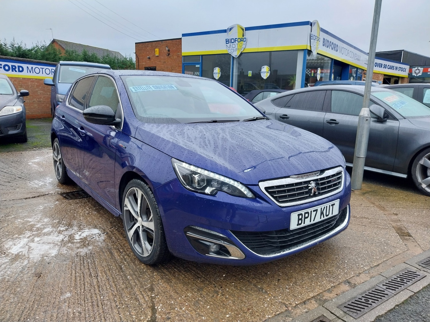 Used Peugeot 308 2017 for sale - 77450213: Photo 2