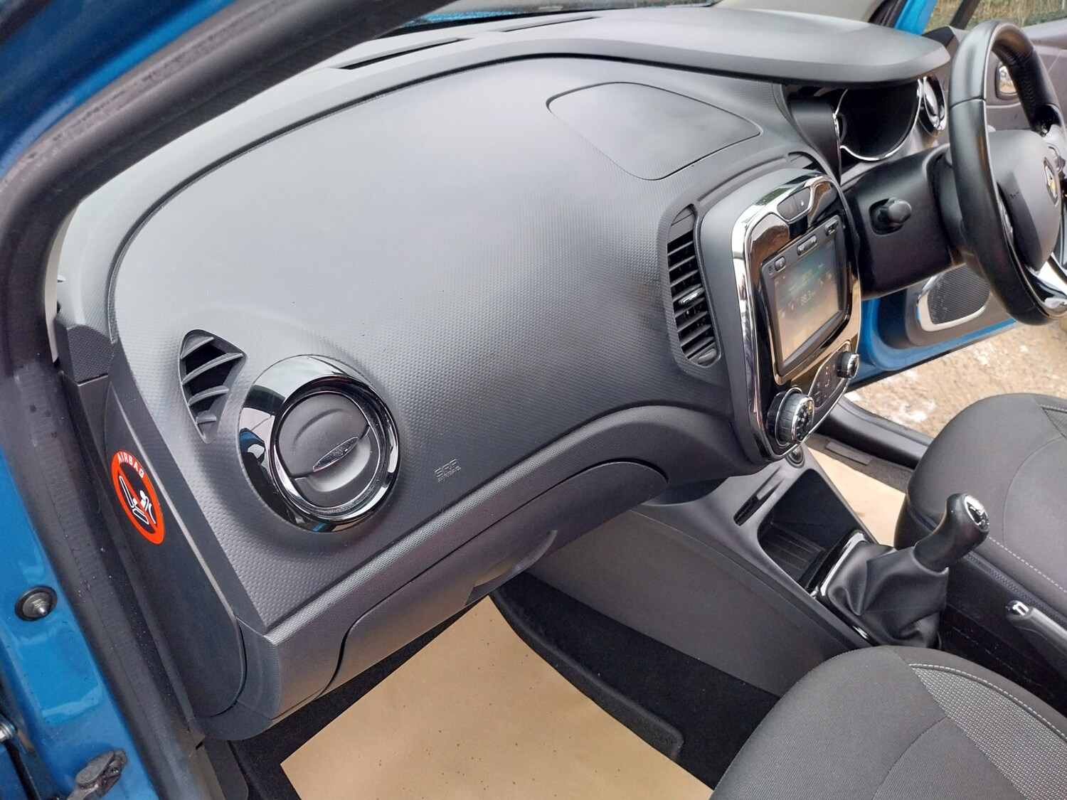 Used Renault Captur 2014 for sale - 76763271: Photo 19