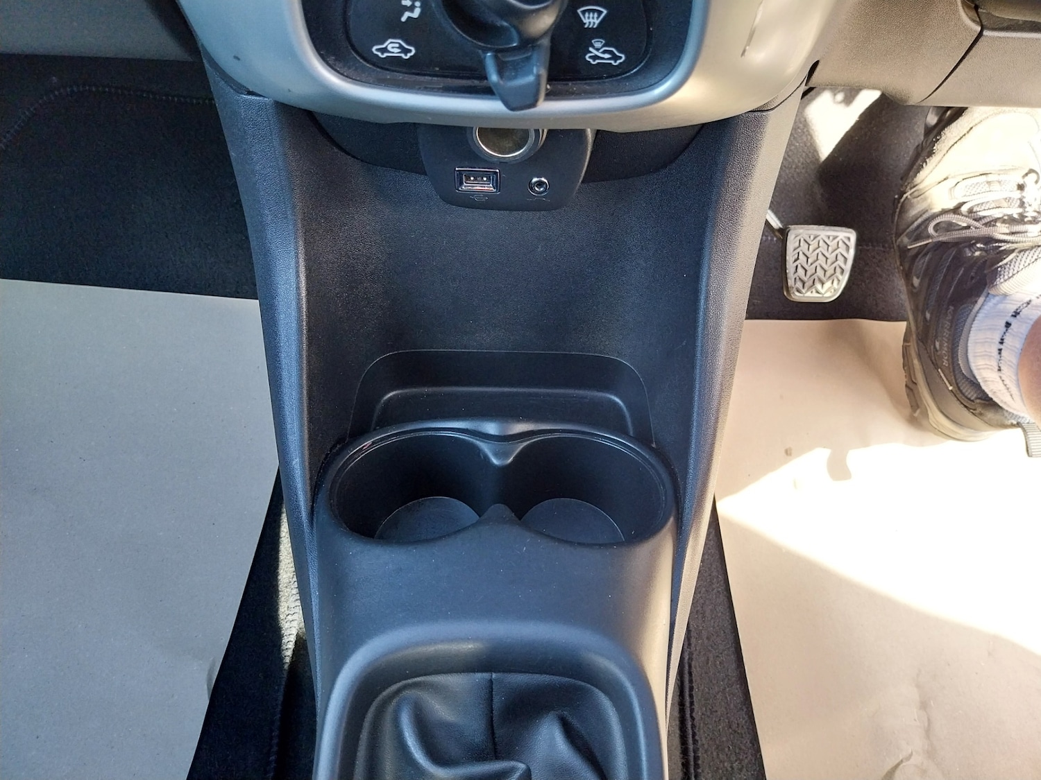 Used Peugeot 108 2014 for sale - 77812979: Photo 13