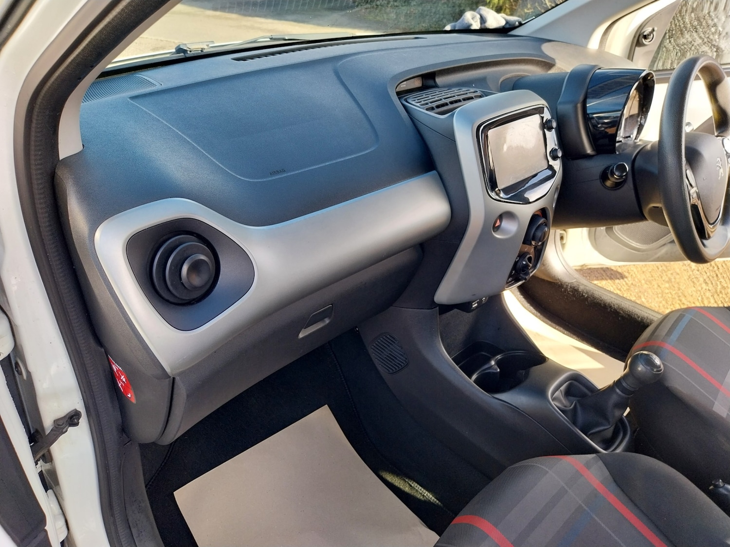 Used Peugeot 108 2014 for sale - 77812979: Photo 16