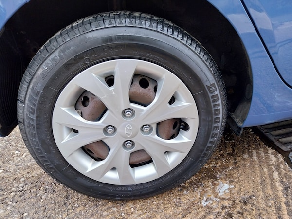 Used Hyundai i10 2015 for sale - 76231364: Photo 10