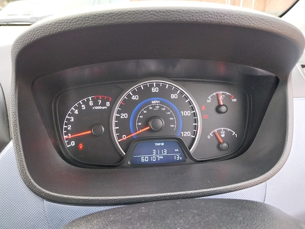 Used Hyundai i10 2015 for sale - 76231364: Photo 14