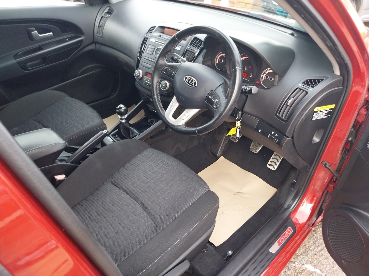 Used Kia Ceed 2011 for sale - 77258514: Photo 12