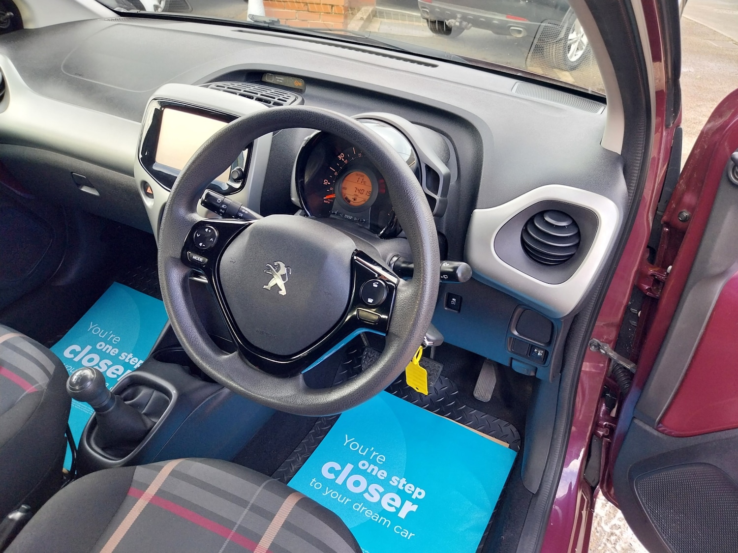 Used Peugeot 108 2014 for sale - 76859564: Photo 12