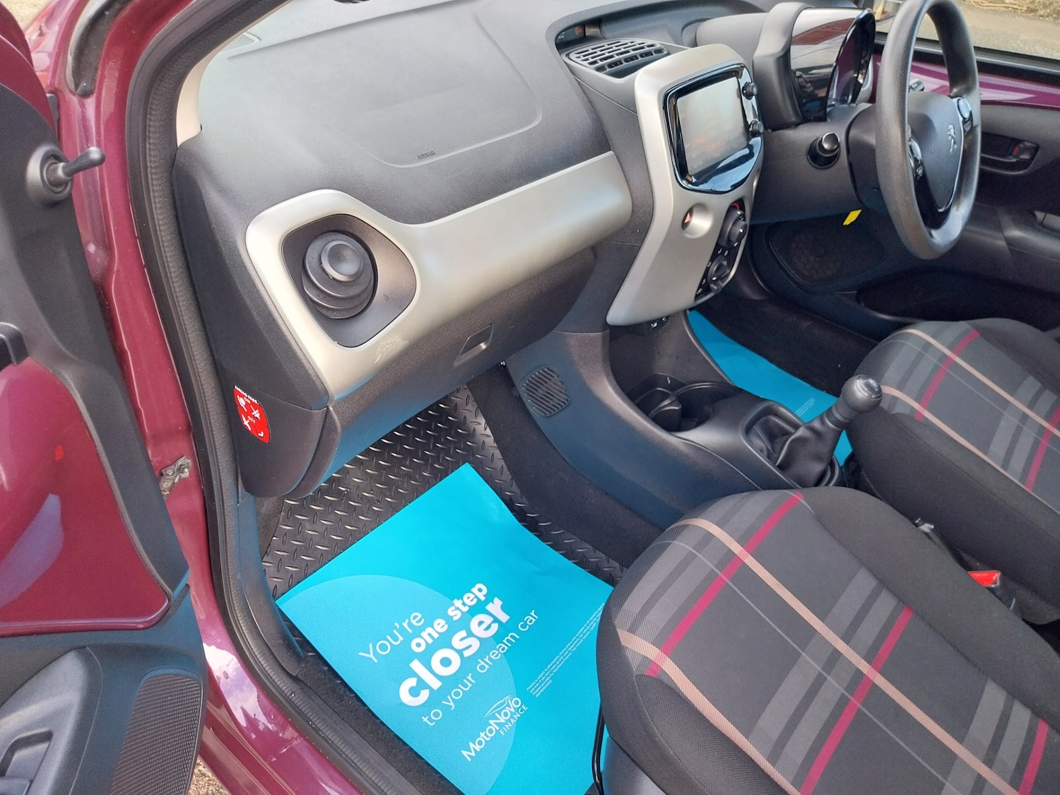 Used Peugeot 108 2014 for sale - 76859564: Photo 18