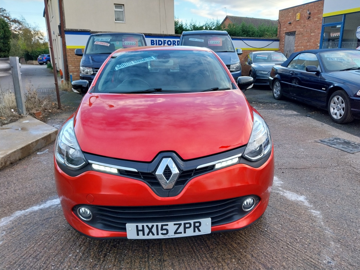 Used Renault Clio 2015 for sale - 76352135: Photo 3