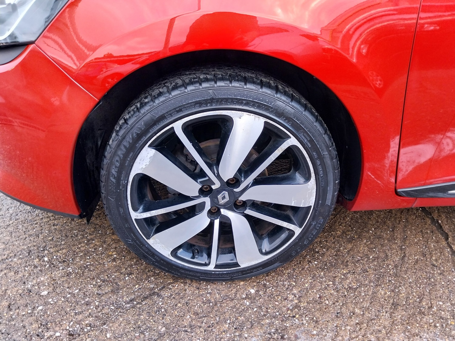 Used Renault Clio 2015 for sale - 76352135: Photo 5