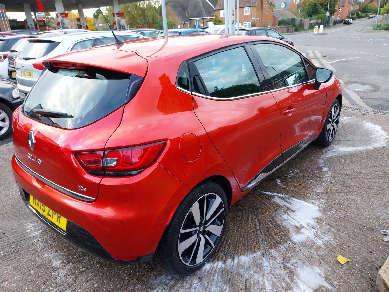 Used Renault Clio 2015 for sale - 76352135: Photo 9