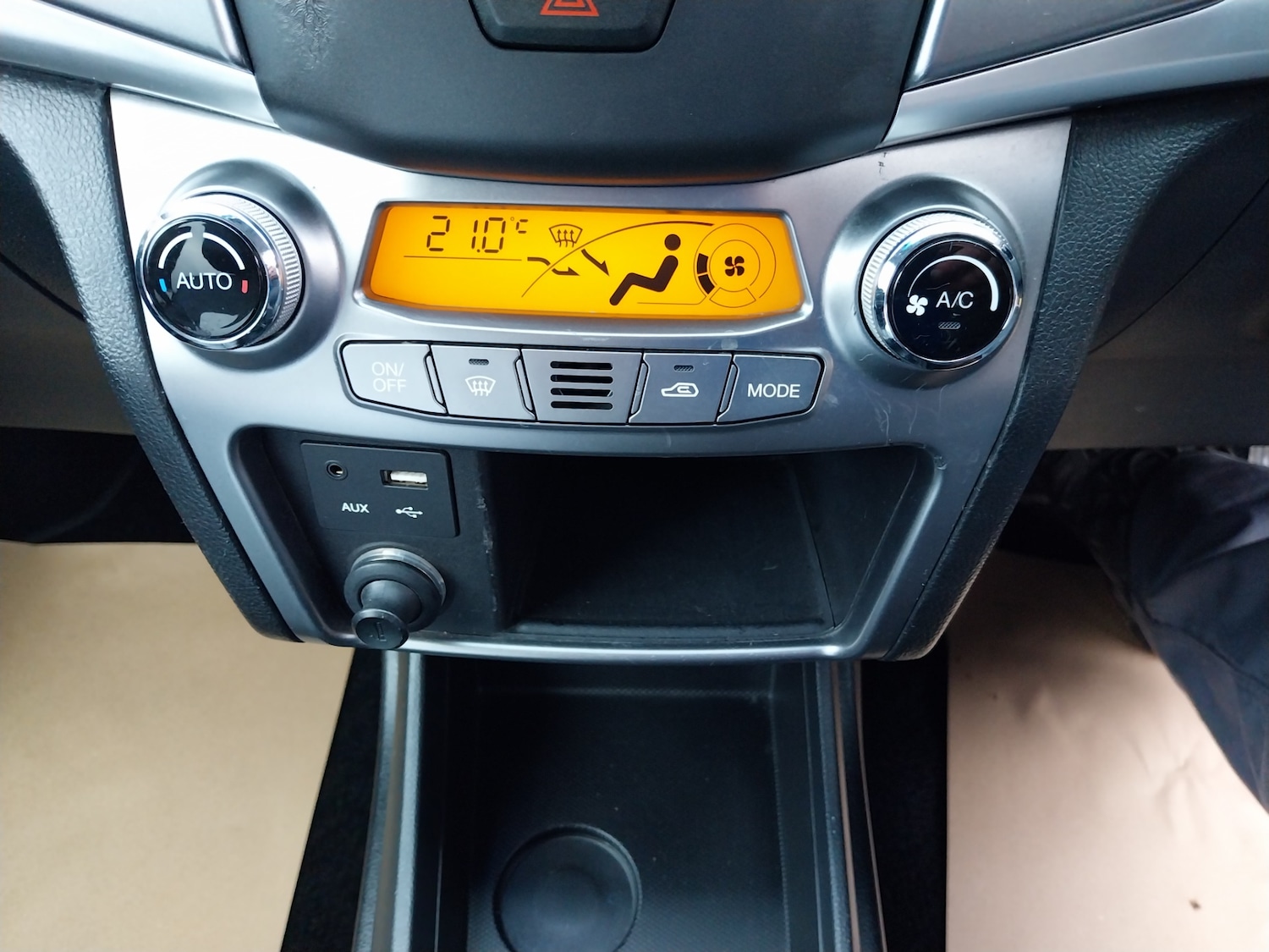 Used Ssangyong Korando 2014 for sale - 76681923: Photo 13