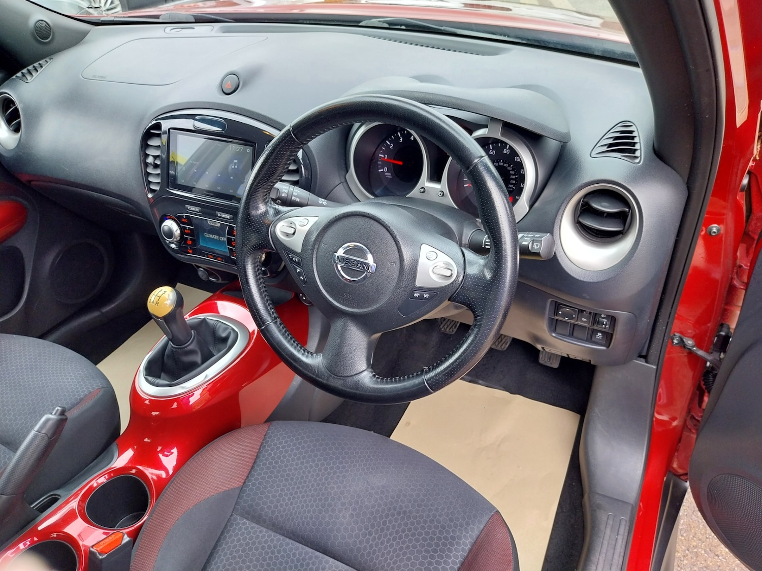 Used Nissan Juke 2011 for sale - 77730140: Photo 12