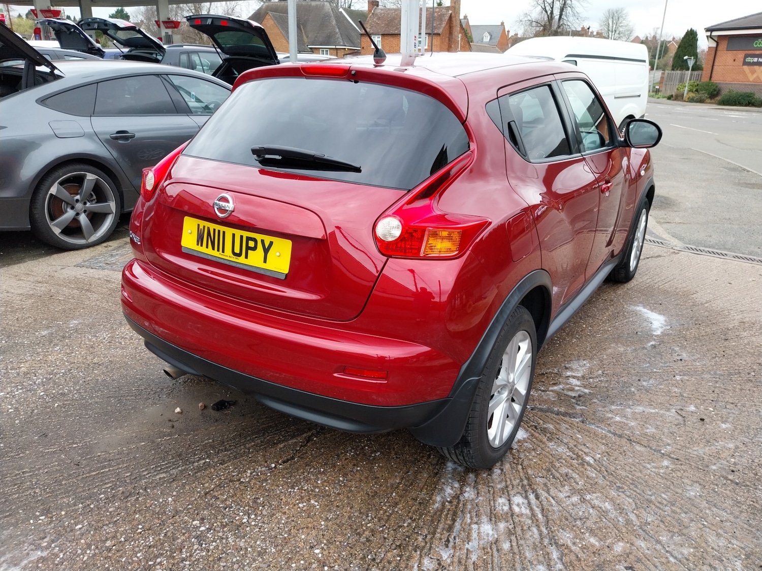 Used Nissan Juke 2011 for sale - 77730140: Photo 5
