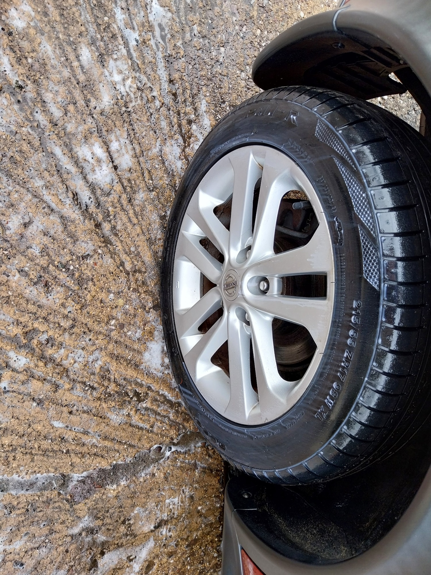 Used Nissan Juke 2011 for sale - 77730140: Photo 6