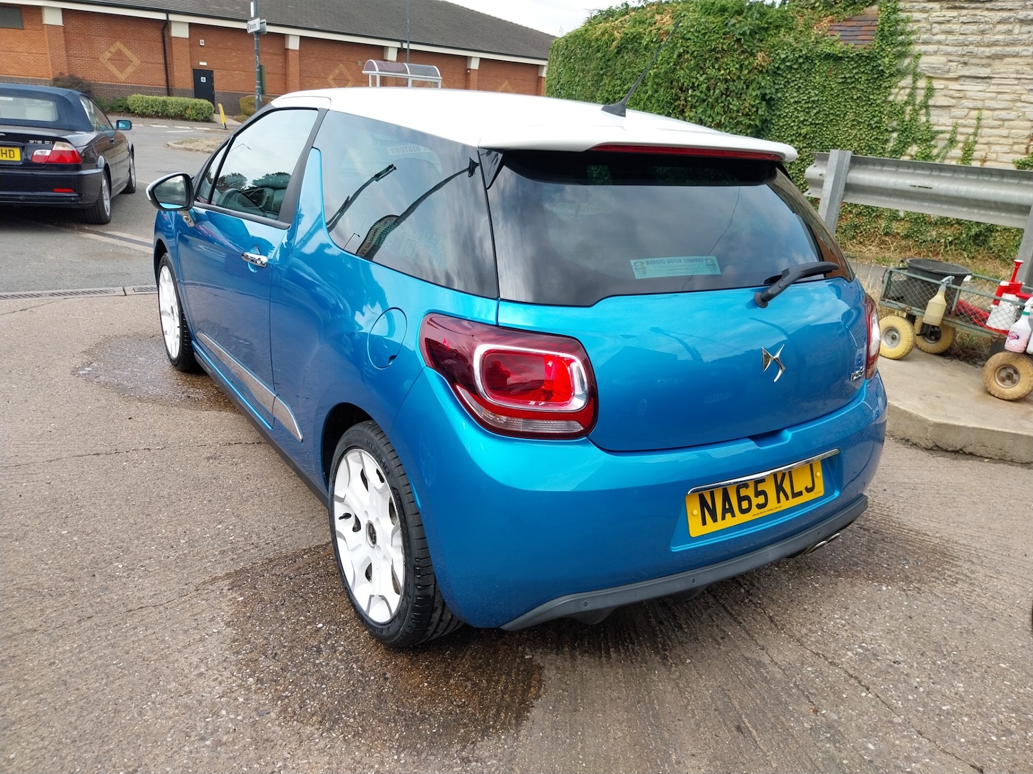 Vehicle 4