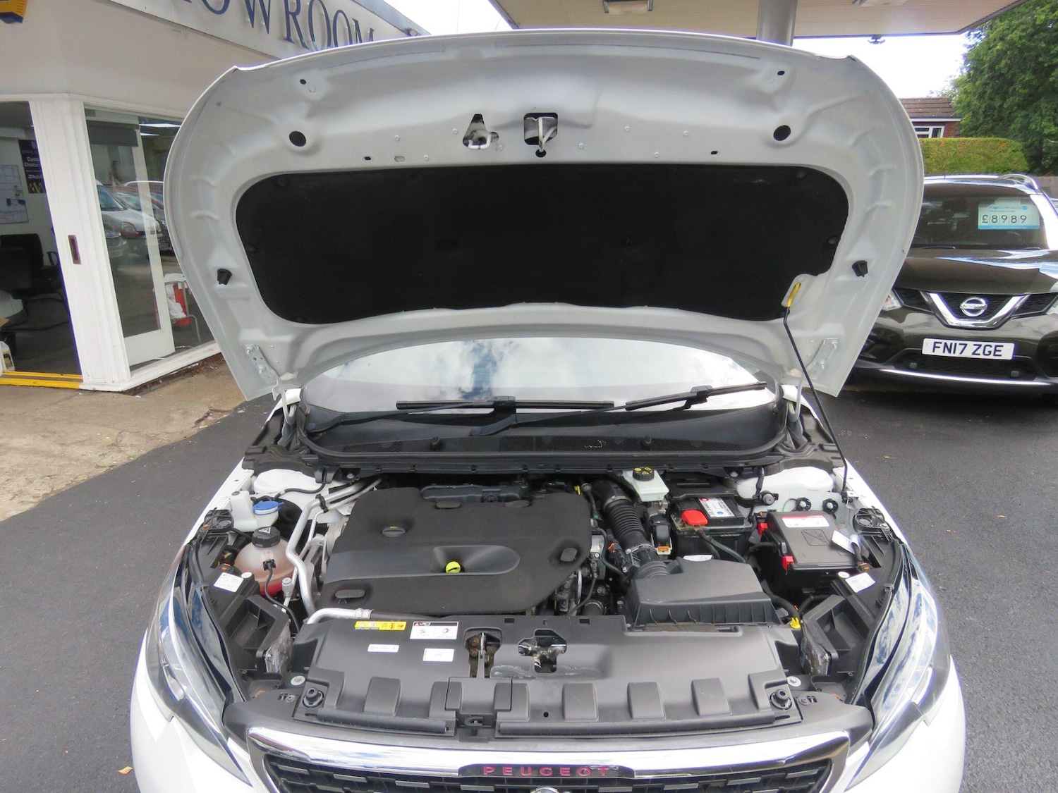 Used Peugeot 308 2017 for sale - 77067228: Photo 14