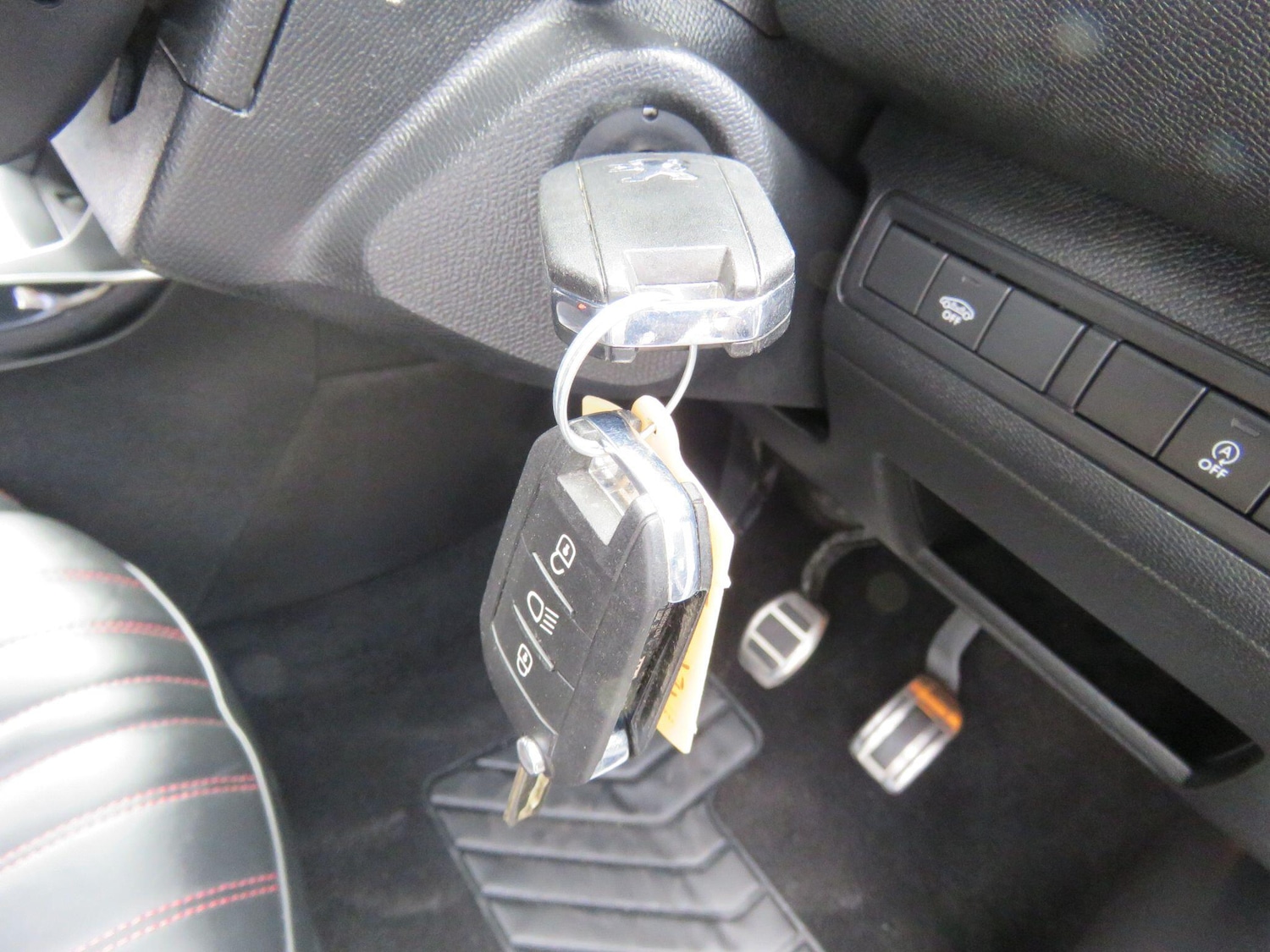 Used Peugeot 308 2017 for sale - 77067228: Photo 18