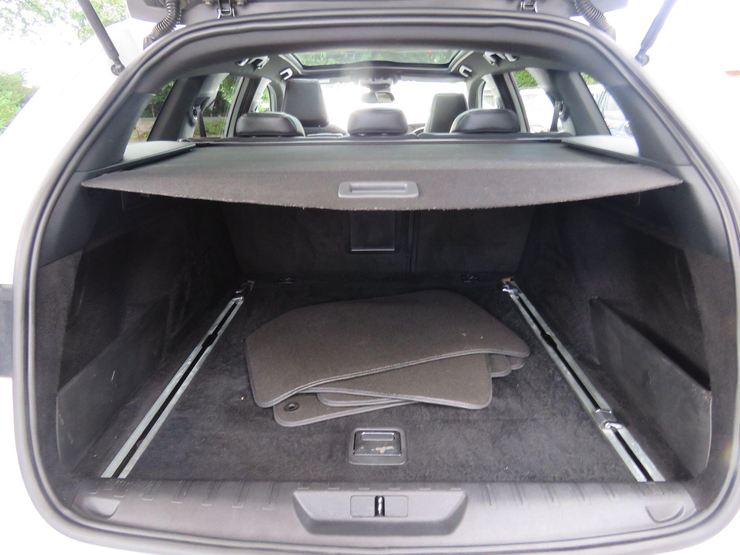 Used Peugeot 308 2017 for sale - 77067228: Photo 52