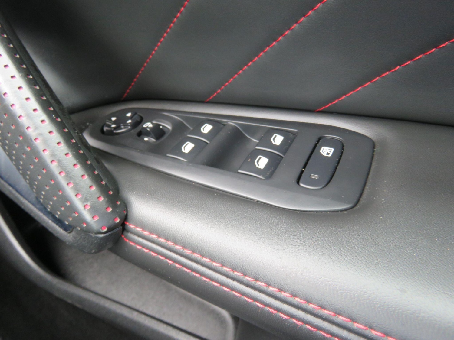 Used Peugeot 308 2017 for sale - 77067228: Photo 74