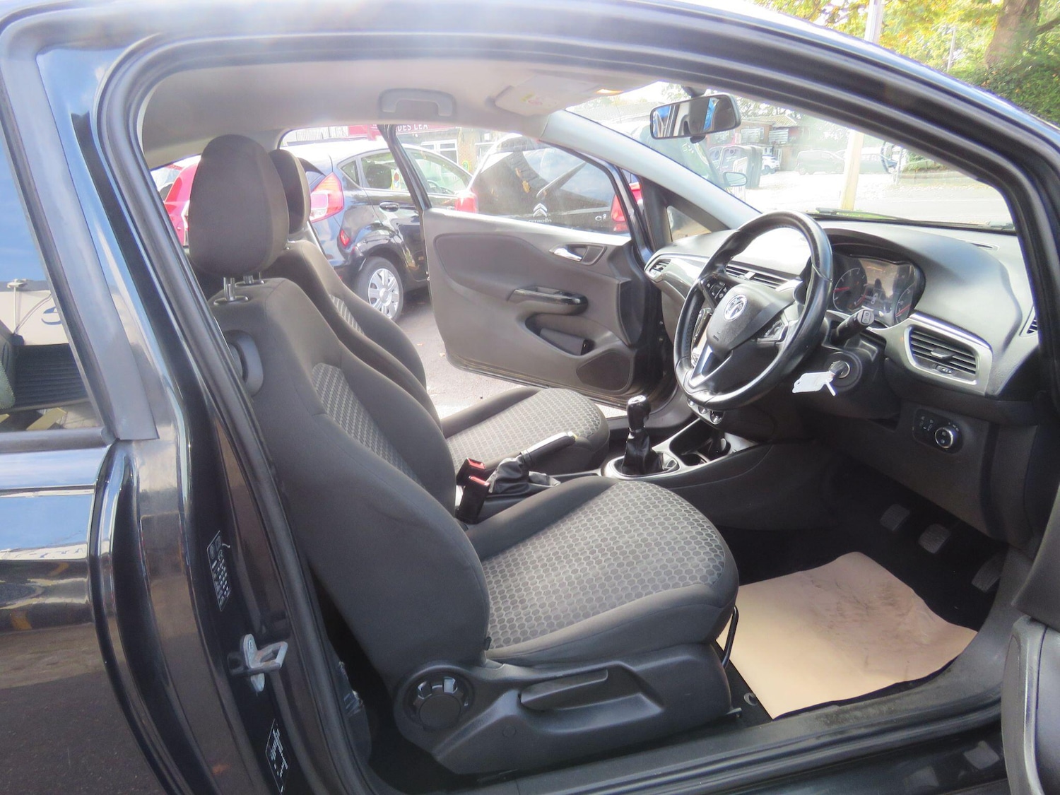 Used Vauxhall Corsa 2015 for sale - 76214209: Photo 15