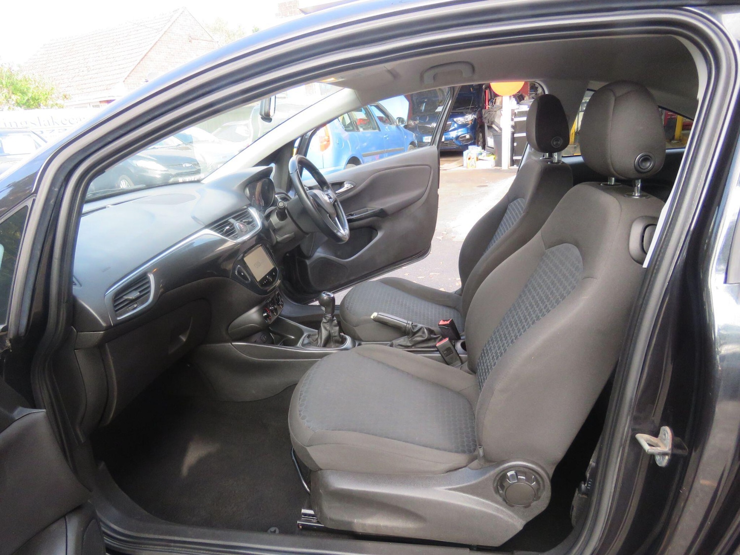 Used Vauxhall Corsa 2015 for sale - 76214209: Photo 9
