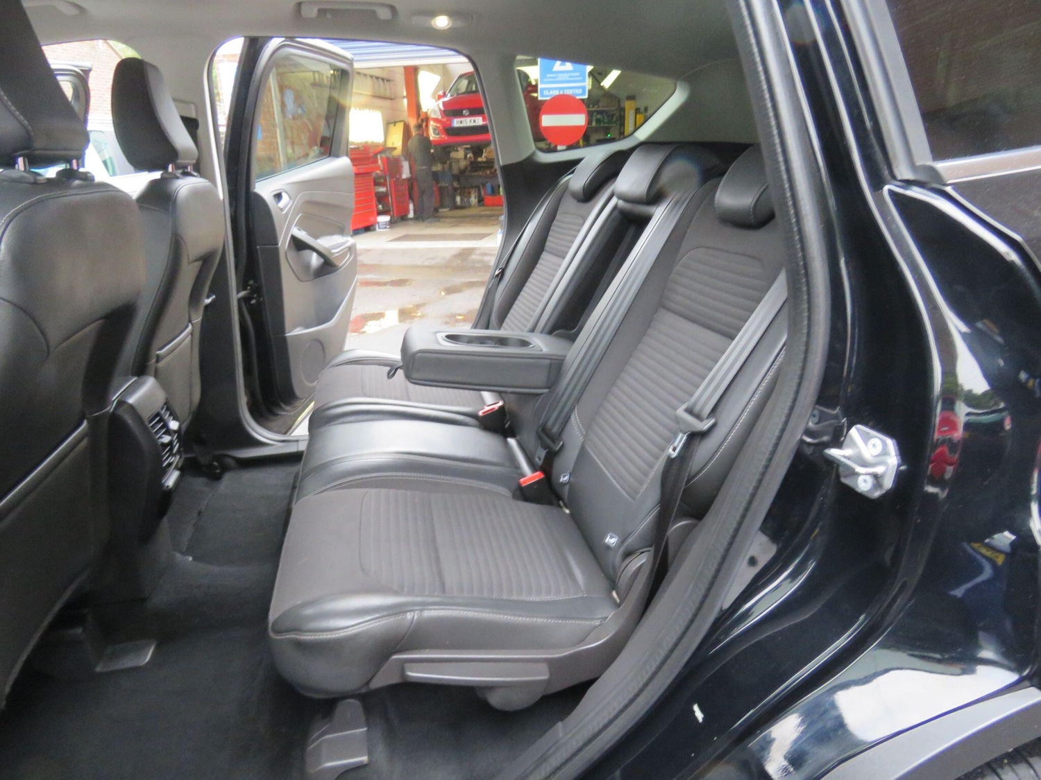 Used Ford Kuga 2017 for sale - 76988124: Photo 11