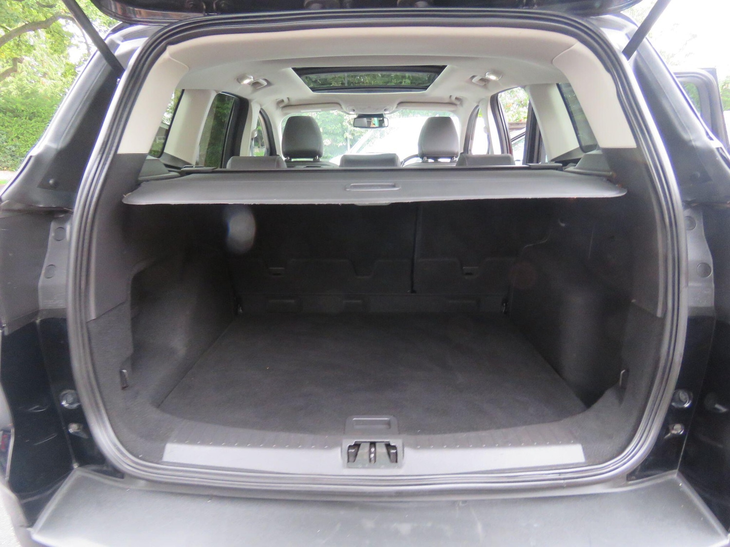 Used Ford Kuga 2017 for sale - 76988124: Photo 98