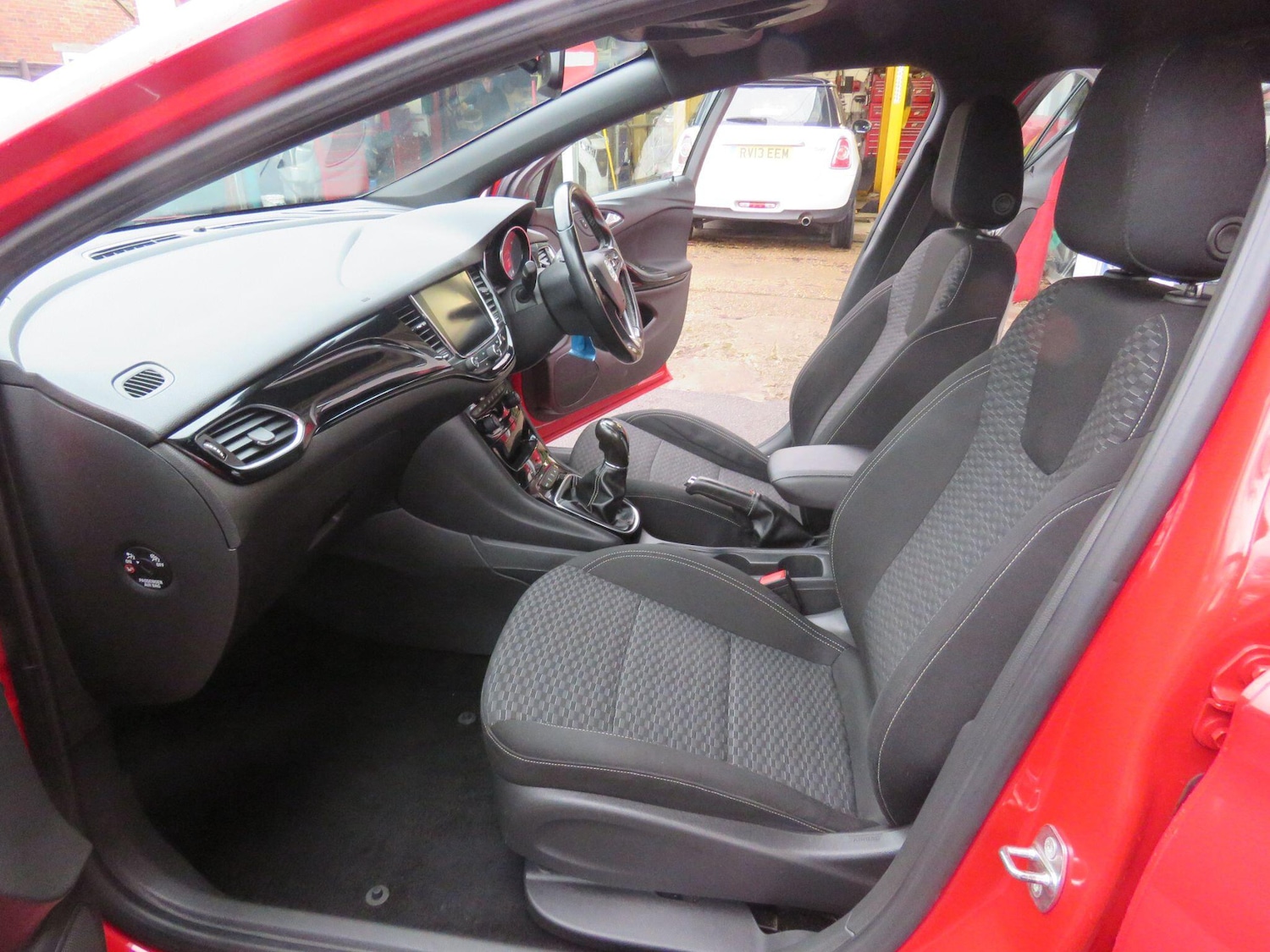 Used Vauxhall Astra 2017 for sale - 77411462: Photo 8