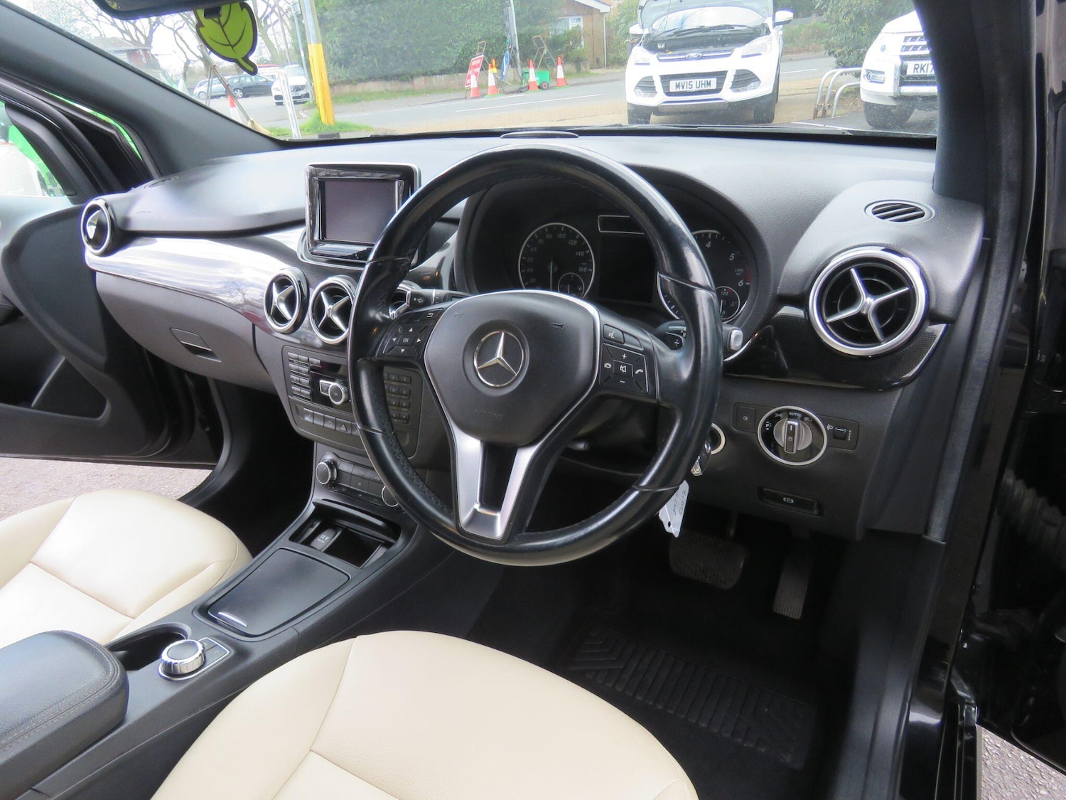 Used Mercedes-Benz B Class 2014 for sale - 78100608: Photo 37