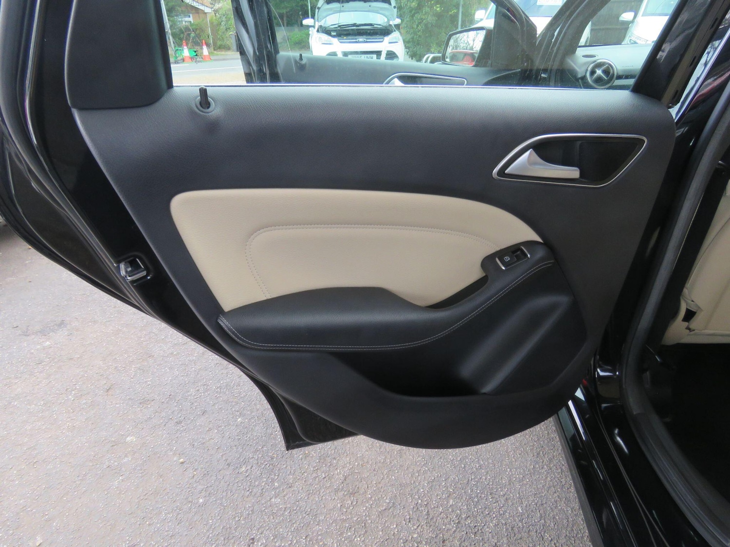 Used Mercedes-Benz B Class 2014 for sale - 78100608: Photo 47