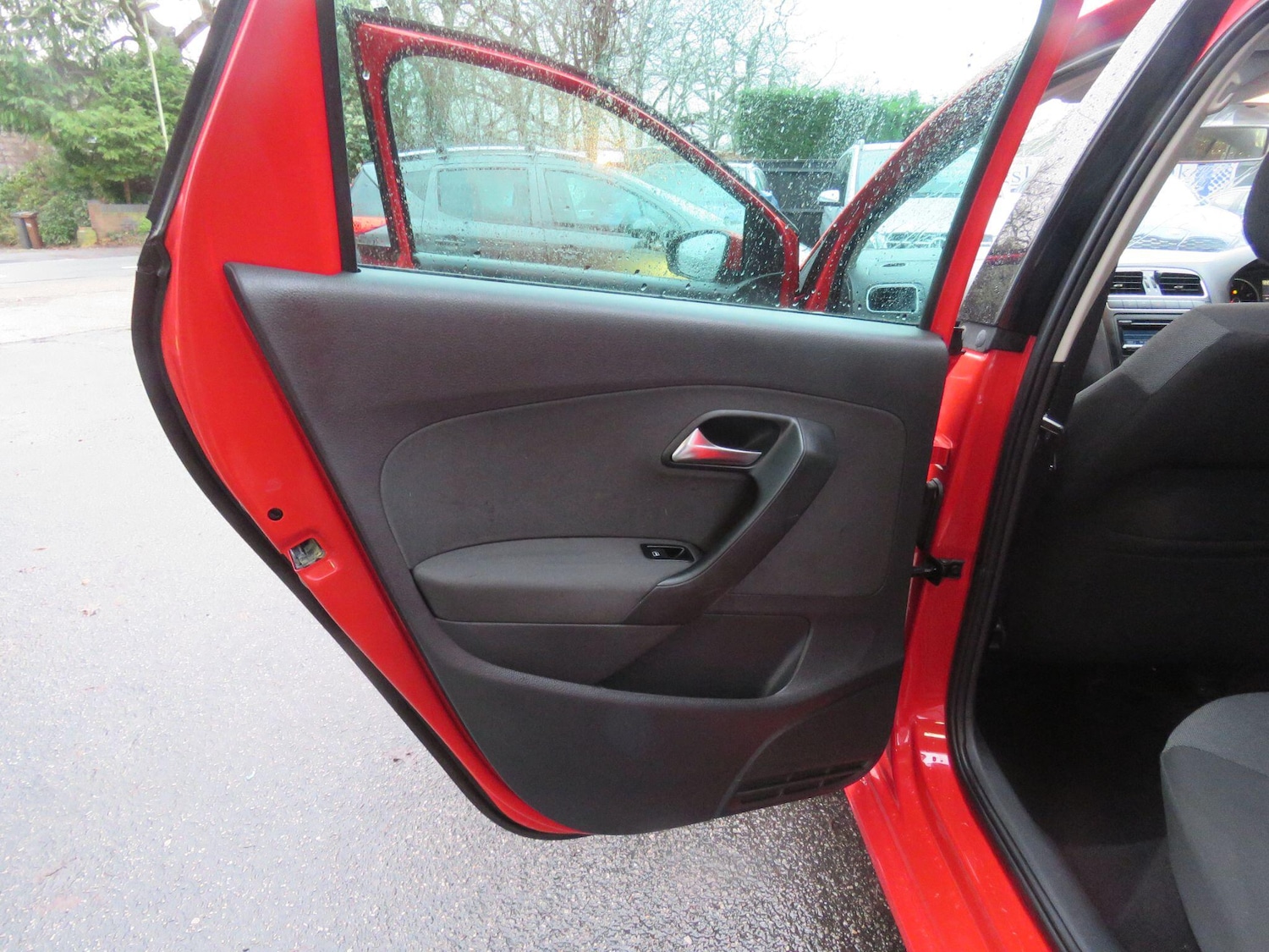 Used Volkswagen Polo 2012 for sale - 77242320: Photo 13