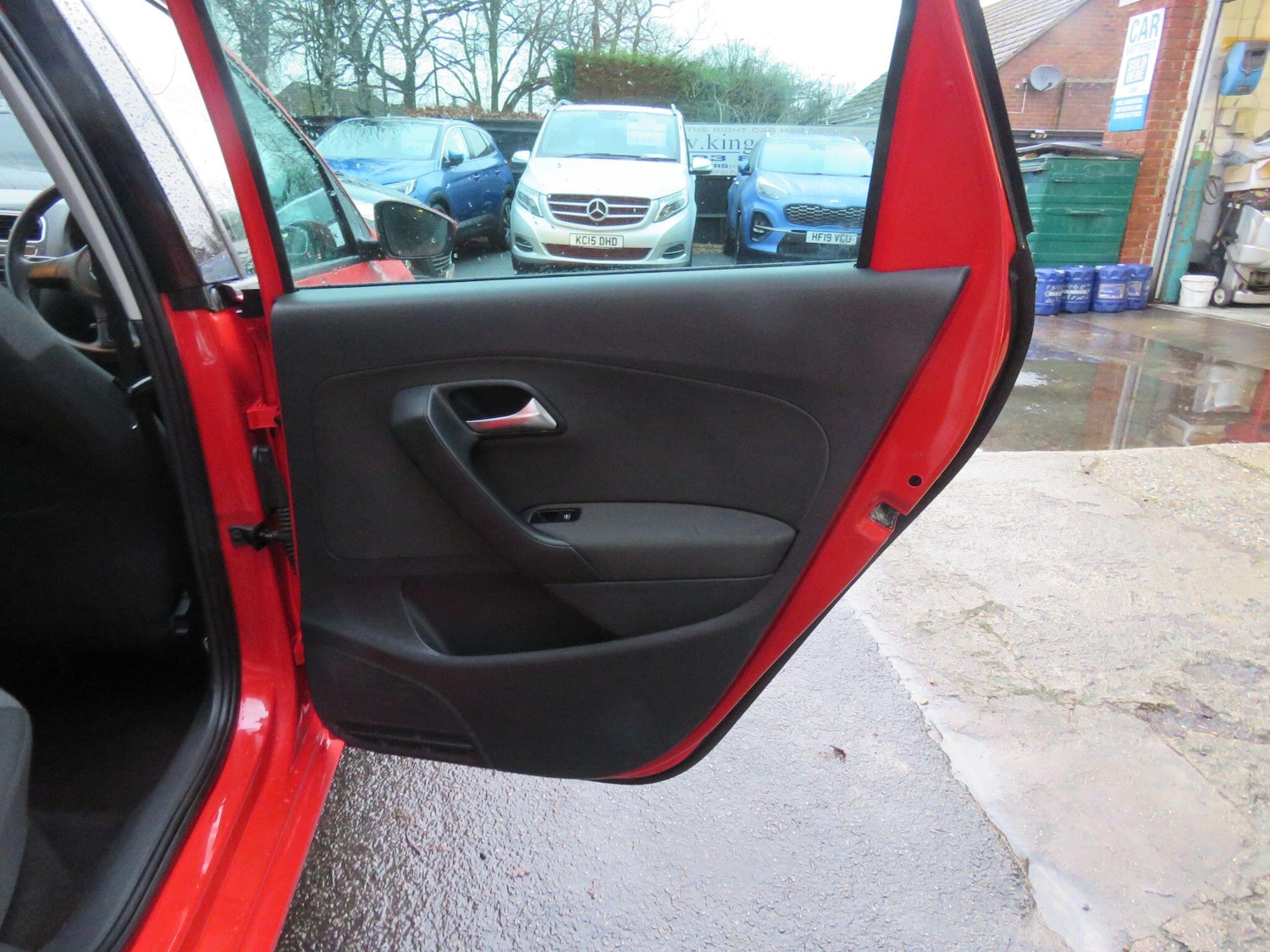 Used Volkswagen Polo 2012 for sale - 77242320: Photo 31